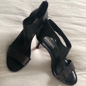 BCBGMAXAZRIA HEELS